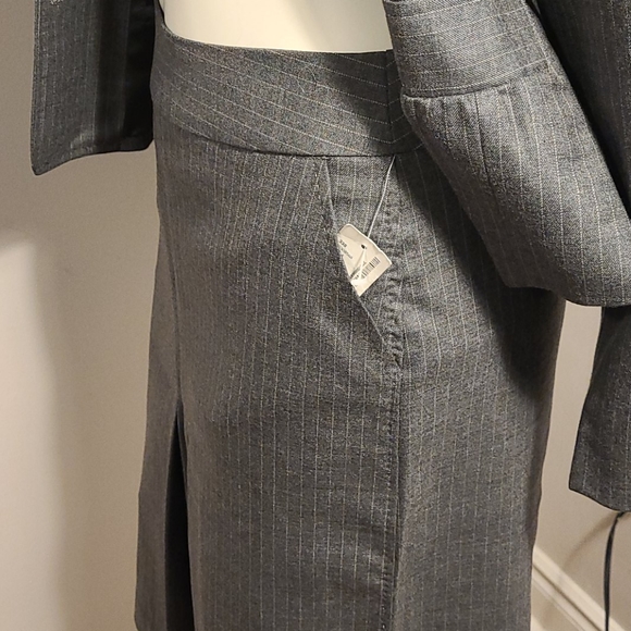 RW & Company pinstriped wool blend skirt suit - Picture 12 of 13